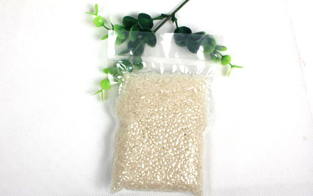 真空包裝袋在生產(chǎn)過程中有為什么會有麻點現(xiàn)象，該怎么解決？